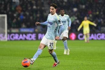 Miretti cade in area arbitro revoca rigore proteste in Cagliari Juventus