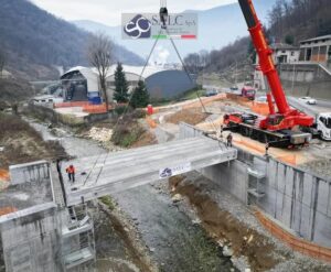 Raccordo autostradale della Valtrompia nuovo ponte cantiere allimbocco Nord di Lumezzane Raccordo autostradale della Valtrompia nuovo “ponte cantiere” all’imbocco Nord di Lumezzane