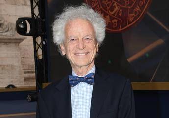 Rampini arriva in tv con Risiko Sfide di potere si parte dallAmerica di Trump