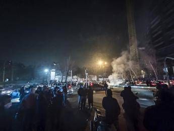 Sanzioni inflazione e crollo del rial cosi e nata la nuova rivolta in Iran