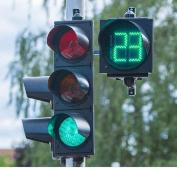 Semafori intelligenti con rilevamento della velocita al via la sperimentazione Semafori intelligenti con rilevamento della velocita al via la sperimentazione