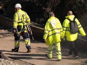 Spagna nuovo incidente ferroviario almeno 15 feriti vicino a Barcellona