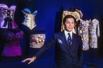 Valentino la partita delleredita dalla villa sullAppia al castello di Wideville