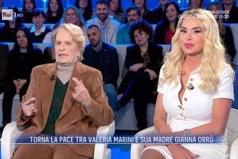 Valeria Marini e la mamma scoppia la pace a Domenica In