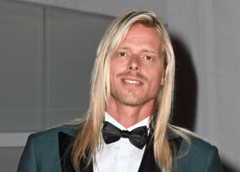 Verissimo Killian Nielsen contro la mamma Brigitte Mi ha abbandonato Verissimo Killian Nielsen contro la mamma Brigitte Mi ha abbandonato