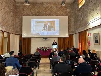 Diagnosi precoce e screening per la salute della schiena riflettori accesi a Lecce
