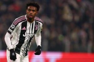 Due gialli in pochi minuti Cabal espulso in Galatasaray Juventus Due gialli in pochi minuti Cabal espulso in Galatasaray Juventus