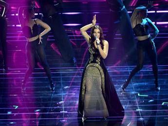 Elettra Lamborghini notte in bianco a Sanremo lo sfogo sui social