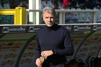 Genoa Torino caos arbitrale Baroni chiede un rigore poi viene espulso Ilkhan Genoa Torino caos arbitrale Baroni chiede un rigore poi viene espulso Ilkhan