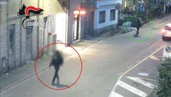 Milano accoltella il cognato in strada 33enne arrestato per tentato omicidio 1 Milano accoltella il cognato in strada 33enne arrestato per tentato omicidio 1