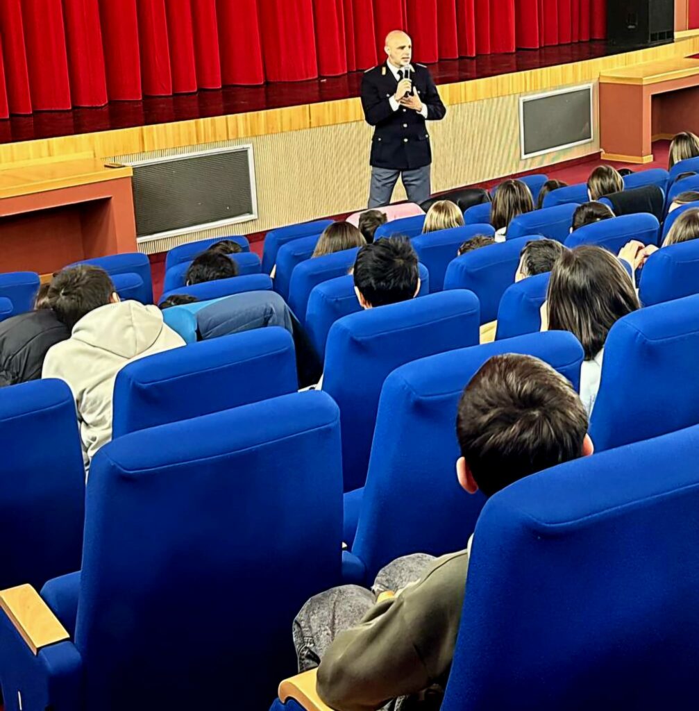 Montichiari, studenti in campo contro il bullismo quando il rispetto vince, con la Polizia di Stato e le scuole