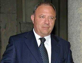 Morto il giornalista Michele Albanese simbolo della lotta alla ndrangheta Morto il giornalista Michele Albanese simbolo della lotta alla ndrangheta