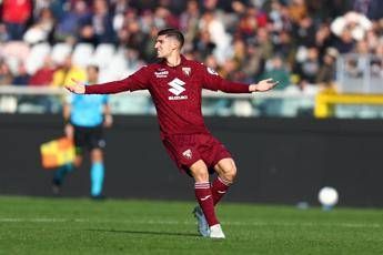 Prati segna di testa larbitro annulla il gol cose successo in Inter Torino Prati segna di testa larbitro annulla il gol cose successo in Inter Torino