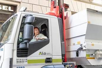 Pulizia urbana promossa dai cittadini Firenze Pistoia e Prato Pulizia urbana promossa dai cittadini Firenze Pistoia e Prato