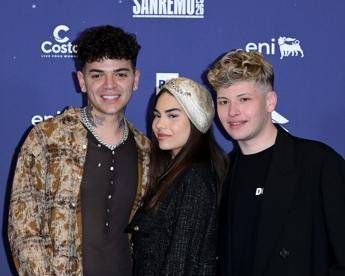 Sanremo 2026 Blind El Ma Soniko con Nei miei DM chi sono Sanremo 2026 Blind El Ma Soniko con Nei miei DM chi sono