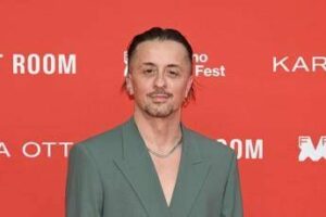 Sanremo 2026 Dardust chi e la cover con Ermal Meta Sanremo 2026 Dardust chi e la cover con Ermal Meta