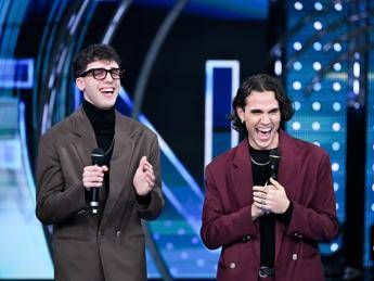 Sanremo 2026 LDA e Aka 7even chi sono da Amici al palco dellAriston insieme Sanremo 2026 LDA e Aka 7even chi sono da Amici al palco dellAriston insieme