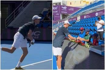 Sinner primo allenamento a Doha servizio e. autografi Sinner primo allenamento a Doha servizio e. autografi