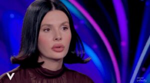 Vittorio Sgarbi la figlia Evelina Le foto parlano da sole papa non sta bene Vittorio Sgarbi la figlia Evelina Le foto parlano da sole papa non sta bene