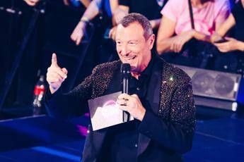 Amici 25 e caccia al nome del quarto giudice e spunta lipotesi Amadeus