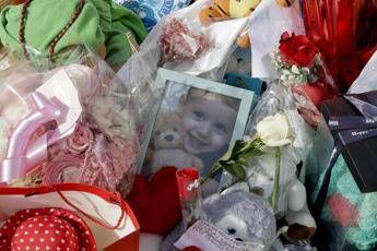 Bimbo trapiantato morto a Napoli oggi i funerali di Domenico Bimbo trapiantato morto a Napoli oggi i funerali di Domenico