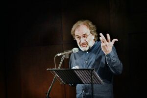 Breno, al Teatro delle Ali lo spettacolo su Don Lorenzo Milani con Luciano Bertoli