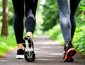 Camminare allunga la vita e allontana le malattie il nuovo studio