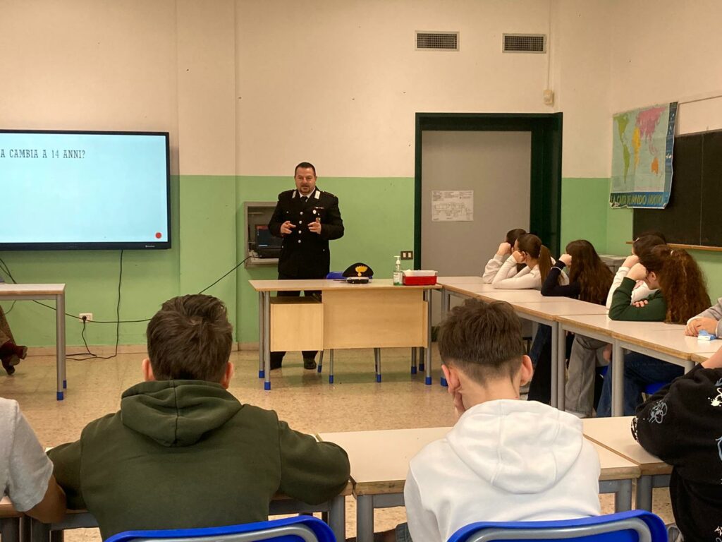 Carabinieri e studenti a confronto a Calvenzano lezioni di legalità all’Istituto “Gino Strada”