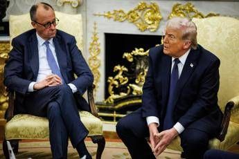 Dazi Merz Ho detto a Trump che la Spagna e membro Ue e che i negoziati si fanno insieme Dazi Merz Ho detto a Trump che la Spagna e membro Ue e che i negoziati si fanno insieme