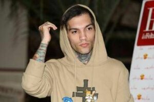 GionnyScandal il passato difficile Quando e morta nonna ho tentato il suicidio