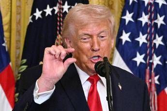 Iran Trump manda i Marines Le petroliere superino Hormuz. Italia smentisce dialogo con Teheran