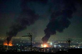 Iran attacca ancora Paesi arabi. Israele colpisce il petrolio Trump apre allinvasione