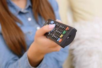 Lansia da guerra fa volare gli ascolti tv notturni boom per notizie e film horror