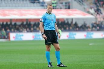 Luperto trattiene Fullkrug Allegri chiede rigore cose successo in Cremonese Milan Luperto trattiene Fullkrug Allegri chiede rigore cose successo in Cremonese Milan