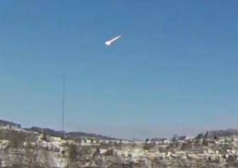 Palla di fuoco dal cielo dopo il boato casca il meteorite in Usa