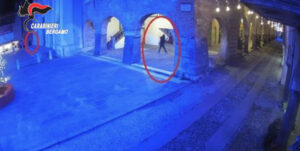 Romano di Lombardia, identificati i responsabili degli atti vandalici della notte di Santa Lucia