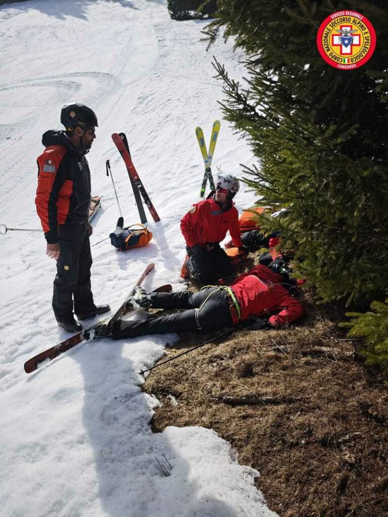 Soccorso alpino, al Tonale il corso per soccorritori piste del CNSAS