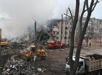 Ucraina Russia attacca ancora con missili e droni colpite Dnipro e a Kharkiv