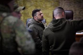 Ucraina Zelensky in visita nel Donetsk Russia prepara offensiva primavera Ucraina Zelensky in visita nel Donetsk Russia prepara offensiva primavera