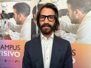 Universita Del Vecchio Fondazione OneSight EssilorLuxottica Italia Un onore difendere il diritto alla vista