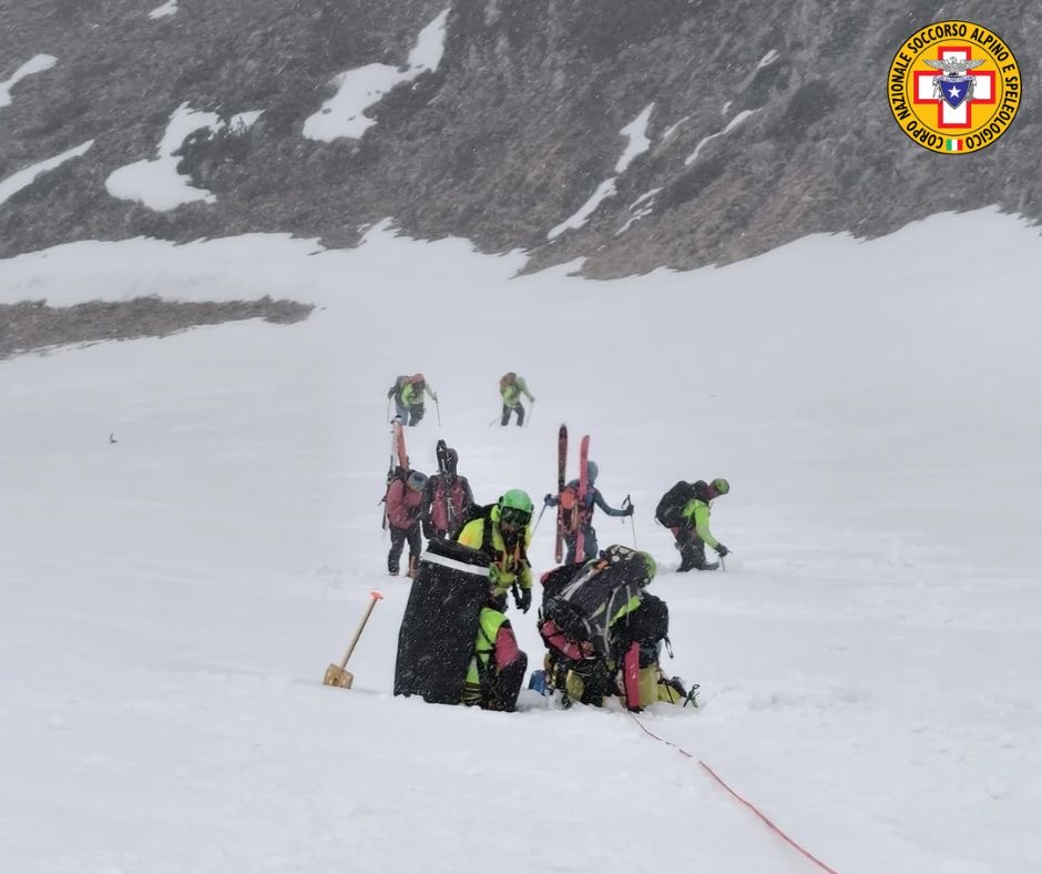 Valanga sulla Maiella soccorsi quattro scialpinisti uno ferito Valanga sulla Maiella soccorsi quattro scialpinisti, uno ferito