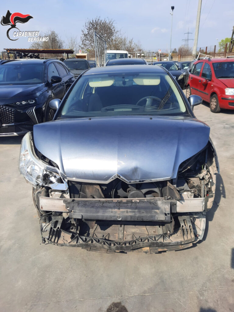 Verdellino, fuga su auto rubata arrestato 26enne dopo inseguimento tra le vie del paese