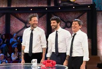 Affari Tuoi stasera puntata speciale con Jovanotti e Morandi