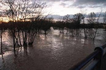 Ancora maltempo sullItalia oggi allerta rossa in Abruzzo Molise e Puglia