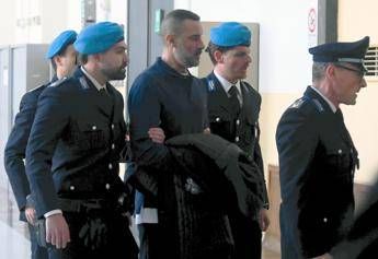 Cinturrino dichiarazioni spontanee in aula Mai usato violenza sempre agito nel pieno della legalita