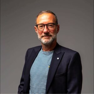 Bergamo, “Comedydrops” al Teatro Sociale il 17 aprile: comicità e ambiente protagonisti della WaterNight