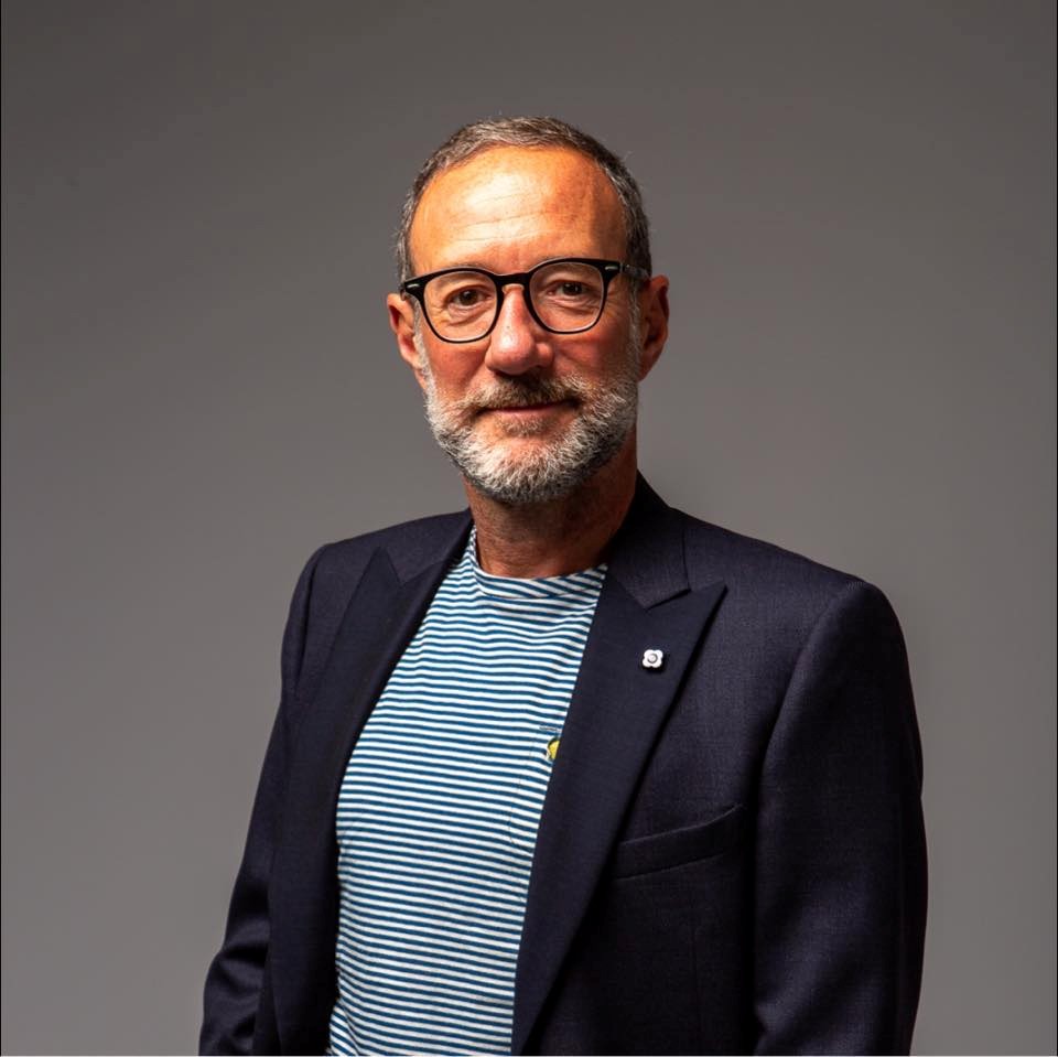 Bergamo, “Comedydrops” al Teatro Sociale il 17 aprile: comicità e ambiente protagonisti della WaterNight