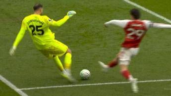 Donnarumma erroraccio in City Arsenal che puo decidere la Premier cose successo Il video