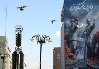 Iran Usa braccio di ferro per Hormuz. Italia pianifica linvio di 4 navi