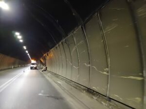 Iseo, incidente nella galleria Montecognolo sulla SP510 traffico deviato e lavori fino alle 15